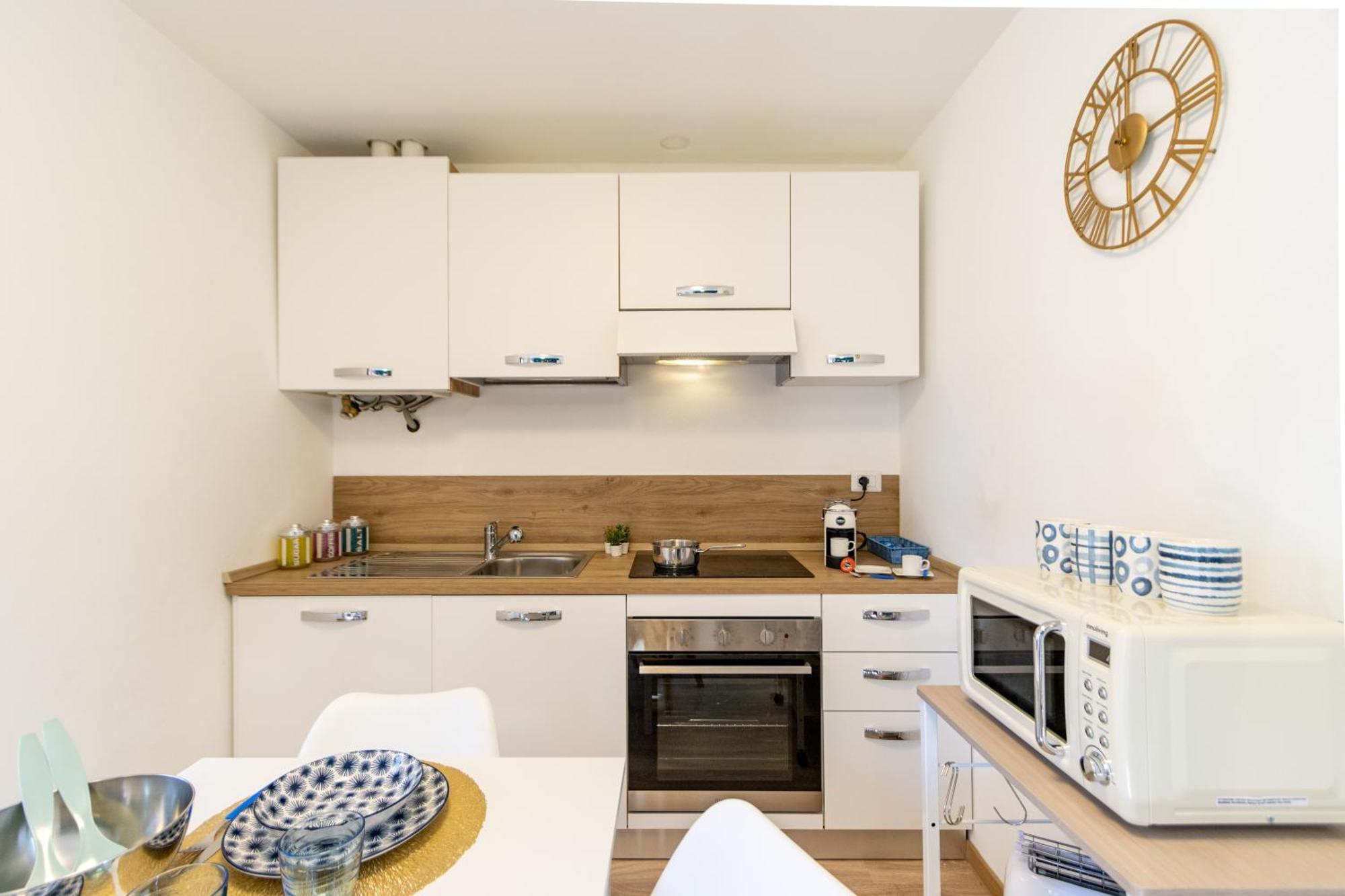 Golden Lake - Luxury Apartment ☆☆☆☆☆ - 100M From The Lake 바메노 외부 사진