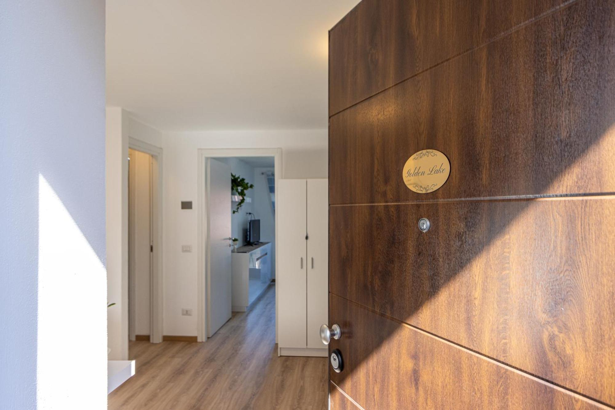 Golden Lake - Luxury Apartment ☆☆☆☆☆ - 100M From The Lake 바메노 외부 사진